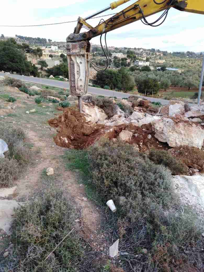 حجاره للبيع وقلاع حجر للبيع سلاسل حجرية
لا تنسَ أنك شاهدت هذا الإعلان في عنكبوت
يتوفر لدينا ق...