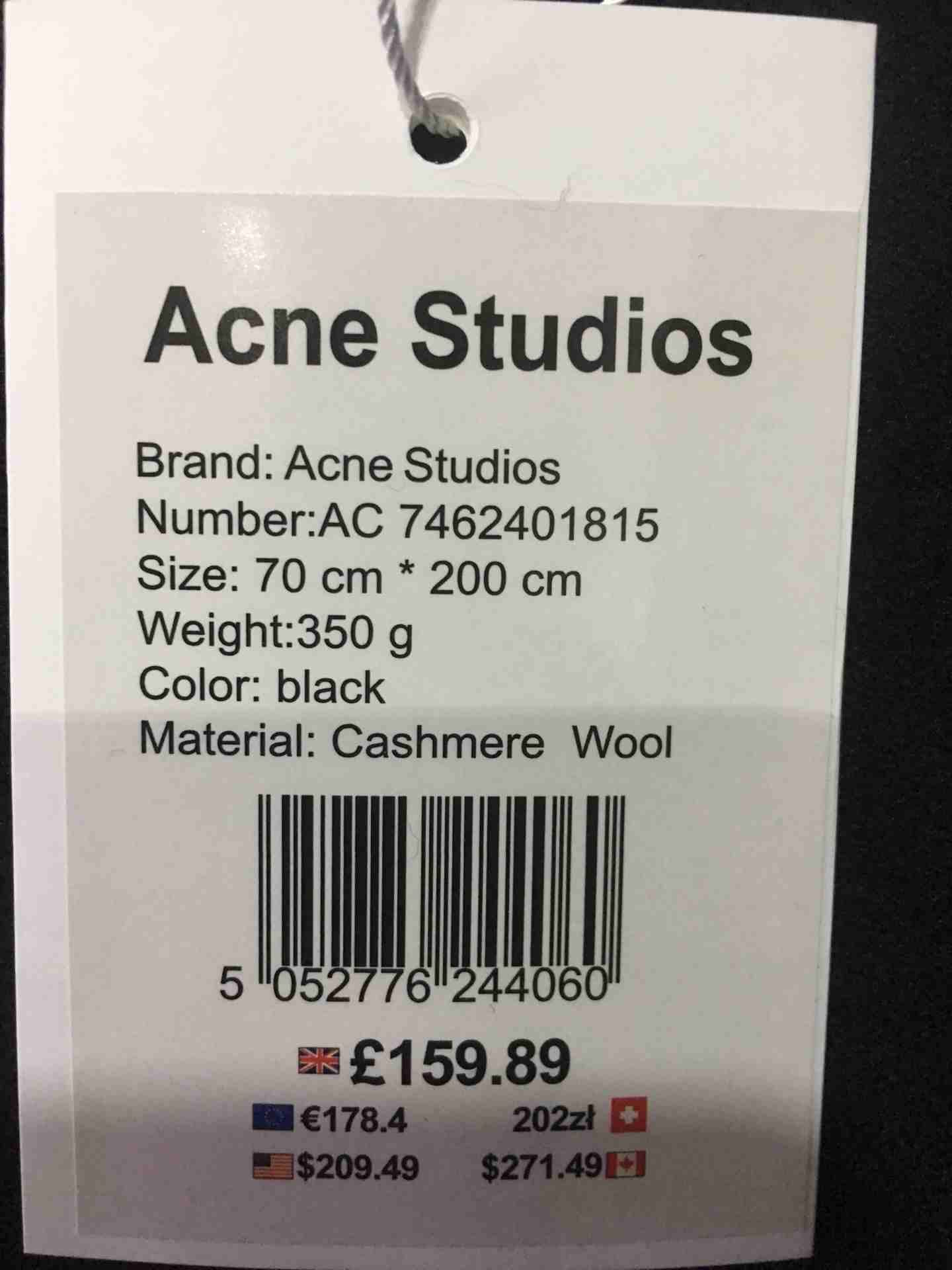 لفحات Acne Studios الإيطالية المشهورة
لا تنسَ أنك شاهدت هذا الإعلان في عنكبوت
لفحات Acne Studios...