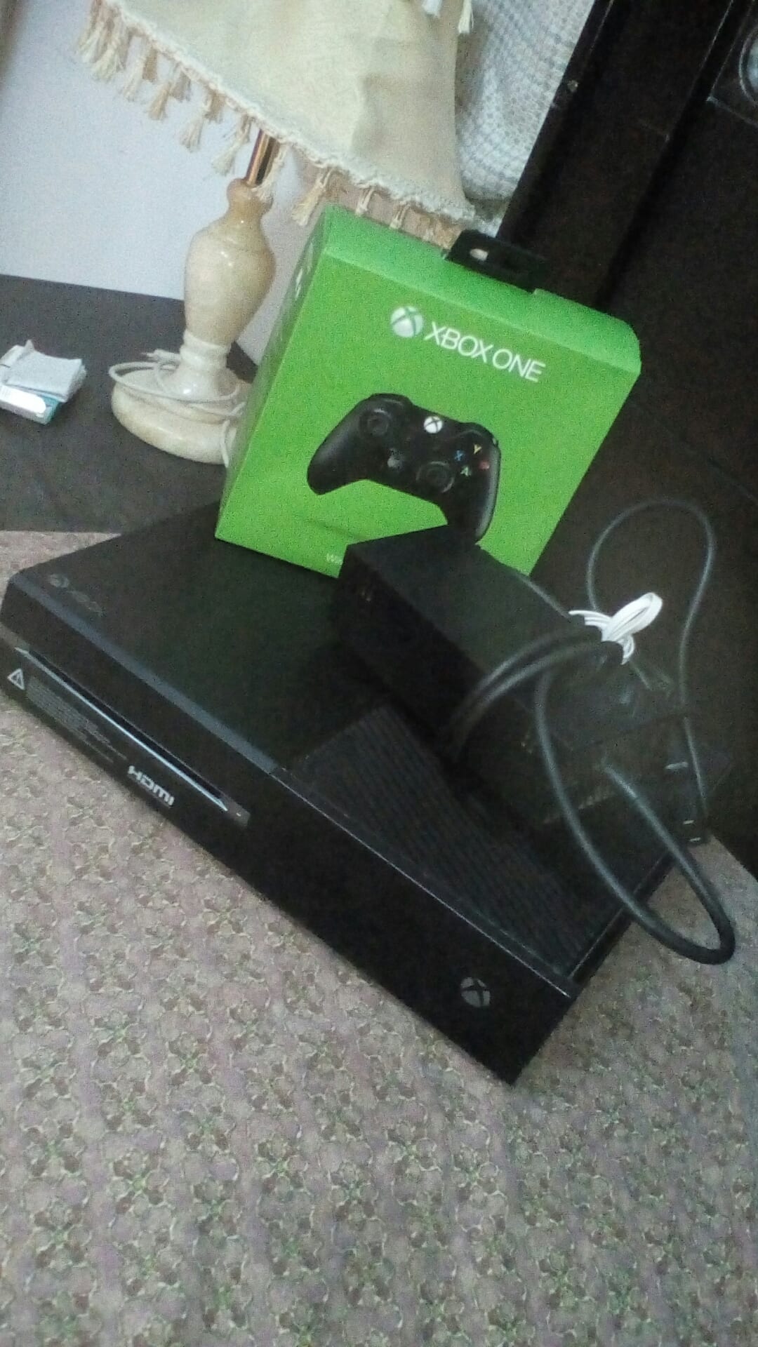 Xbox One console Elite للبدل على تلفون حديث
لا تنسَ أنك شاهدت هذا الإعلان في عنكبوت
Xbox one...
