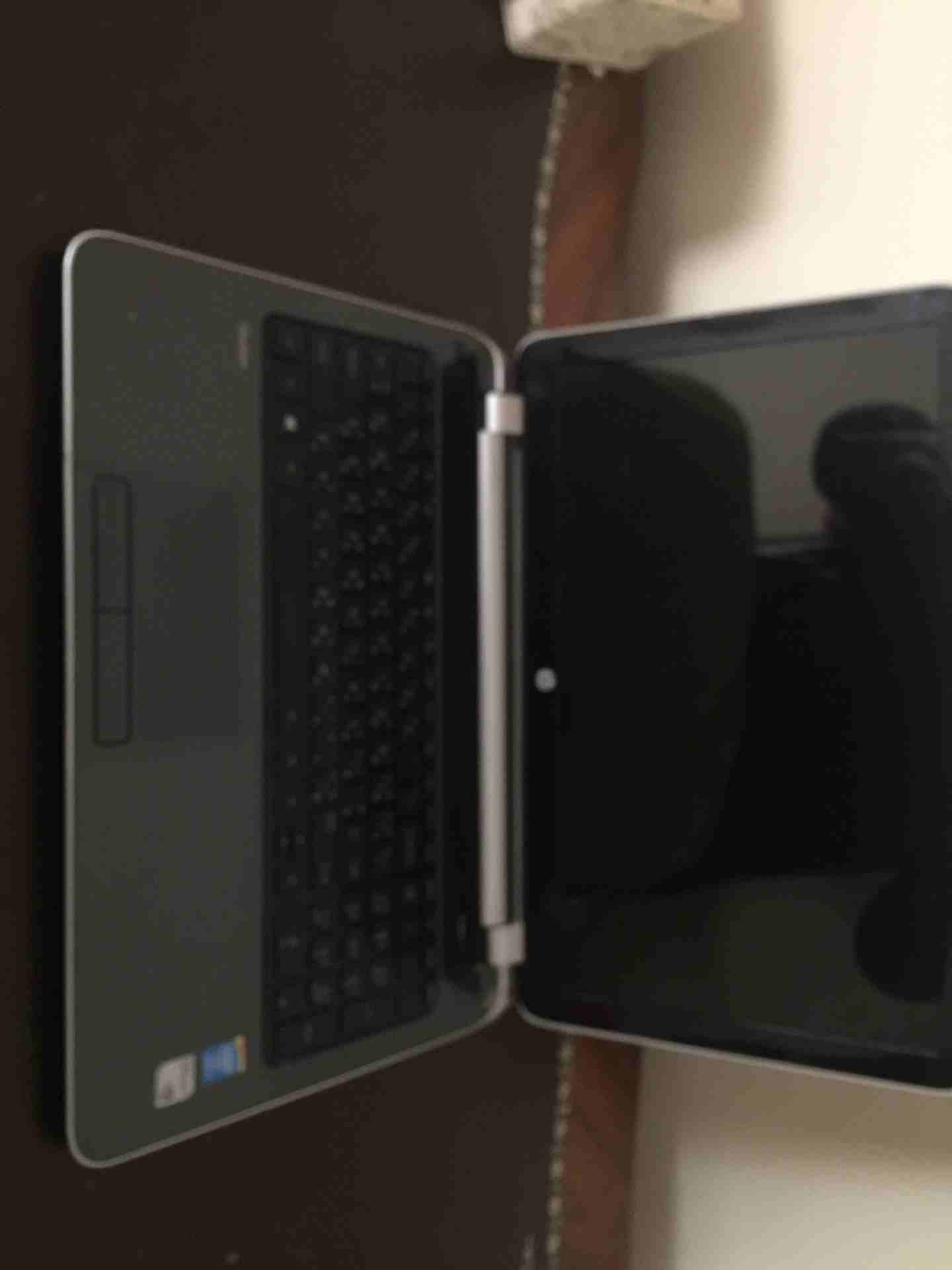 Laptop HP Pavilion
لا تنسَ أنك شاهدت هذا الإعلان في عنكبوت
Laptop HP Pavilion:Intel graphics fami...