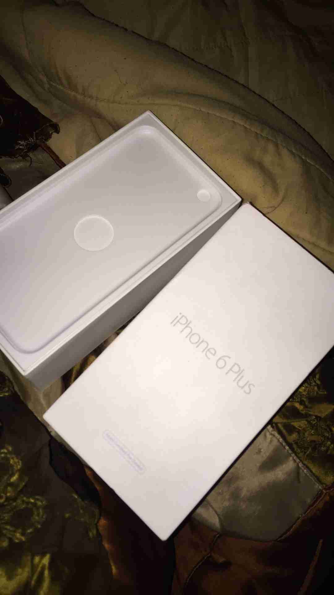 ايفون جديد وارد امريكي مستخدم شهر فقط لا غير
لا تنسَ أنك شاهدت هذا الإعلان في عنكبوت
iPhone 6...