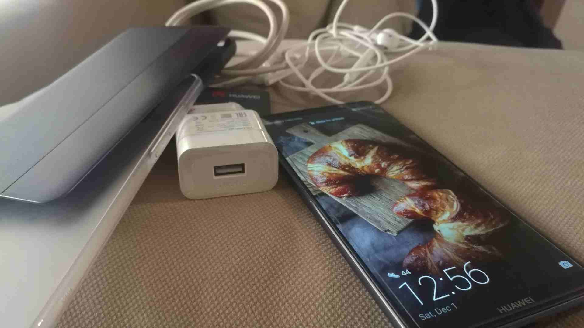 هواوي ميت 10 برو رام 6 غيغا ذاكرة 128 غيغا
لا تنسَ أنك شاهدت هذا الإعلان في عنكبوت
الجهاز بحاله م...