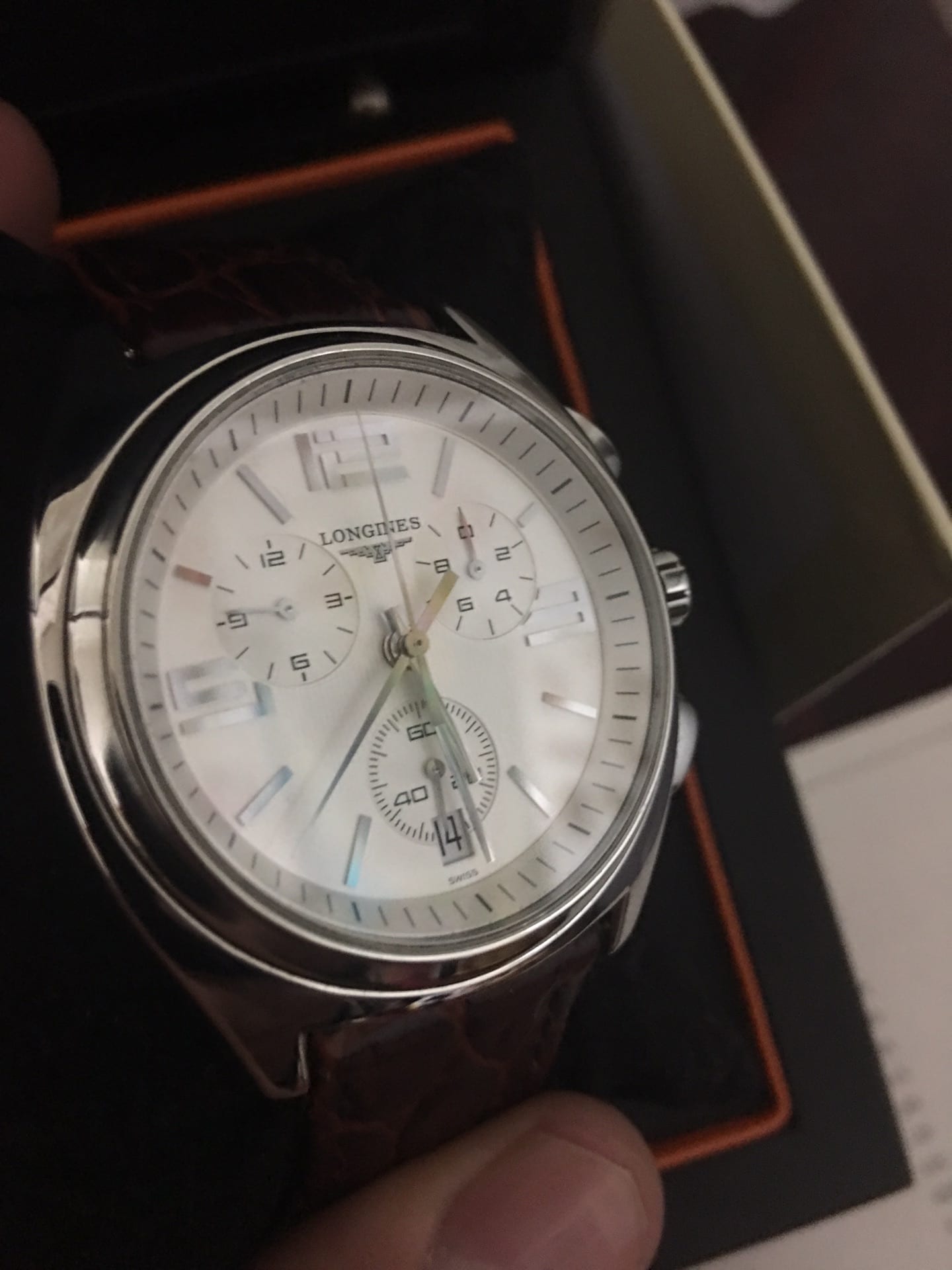 ساعة longines اصلية 100%
لا تنسَ أنك شاهدت هذا الإعلان في عنكبوت
ساعة لونجين سويسرية 100%
مو...