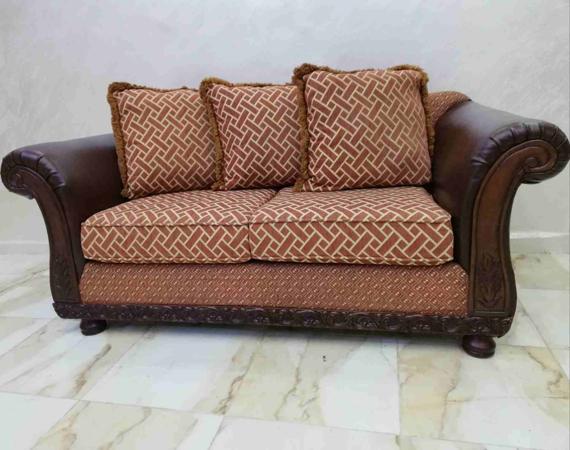 طقم كنب أمريكي فاااخر جداً اسفنج دانلوب وخشب سويد استعمال بسيط
لا تنسَ أنك شاهدت هذا الإعلان في عنكبوت...