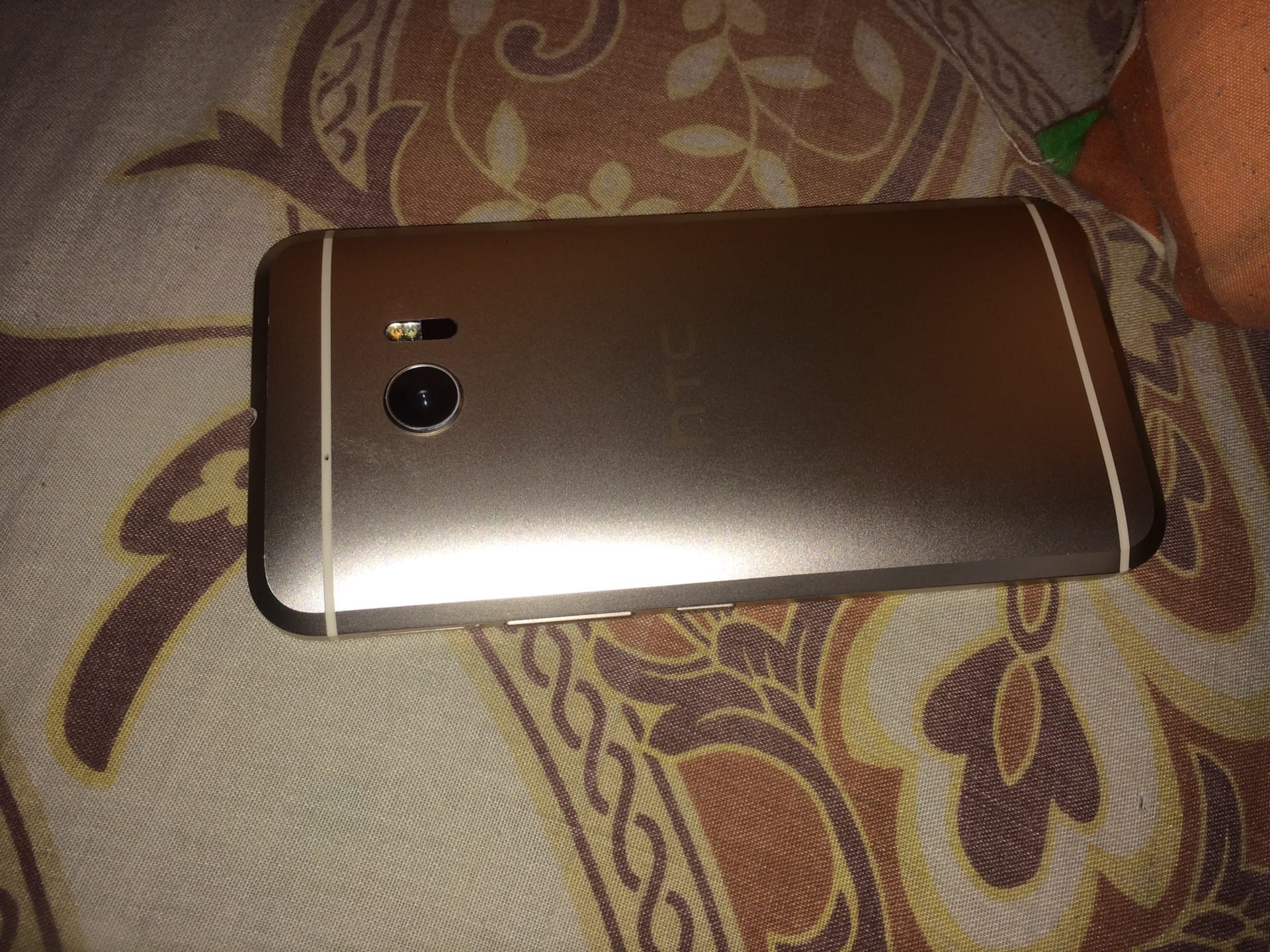 Htc 10
لا تنسَ أنك شاهدت هذا الإعلان في عنكبوت
htc 10
4 رام
32جيجا
المعالج snapdargen 820
لل...