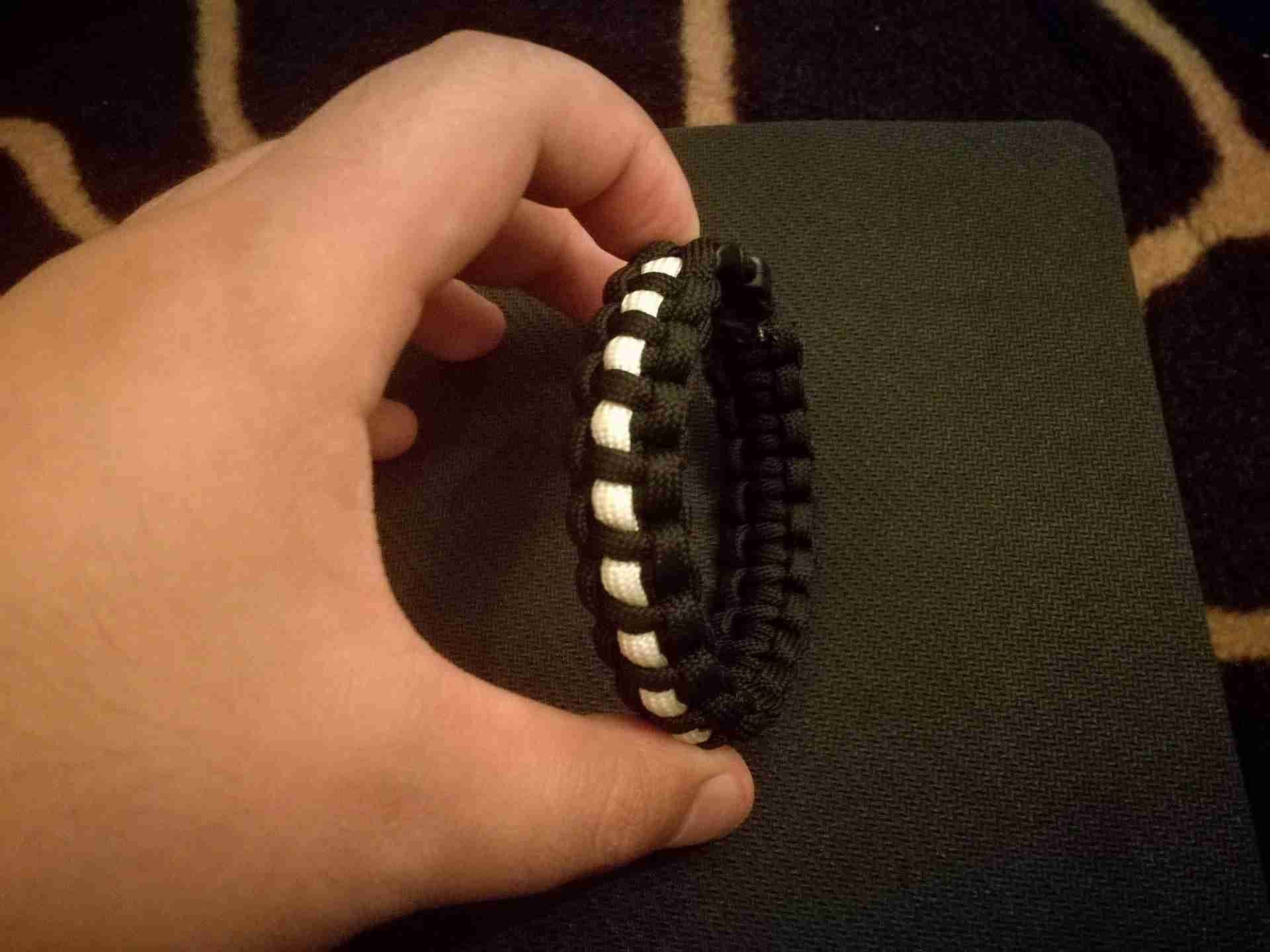 اساور شبابي (صناعة يدوية )
لا تنسَ أنك شاهدت هذا الإعلان في عنكبوت
Bracelet (HandMade)
youths...