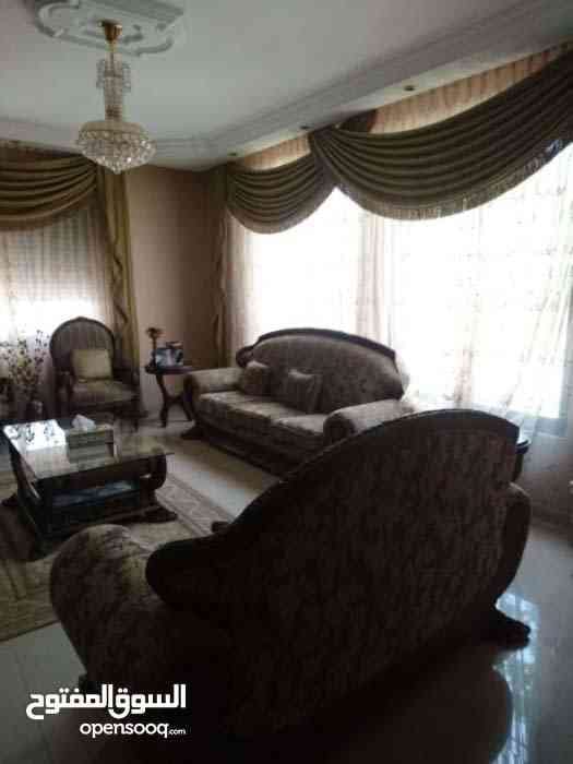 فيلا مستقله ارض 750م بناء 550م في شارع المدينة الطبيه
لا تنسَ أنك شاهدت هذا الإعلان في عنكبوت...