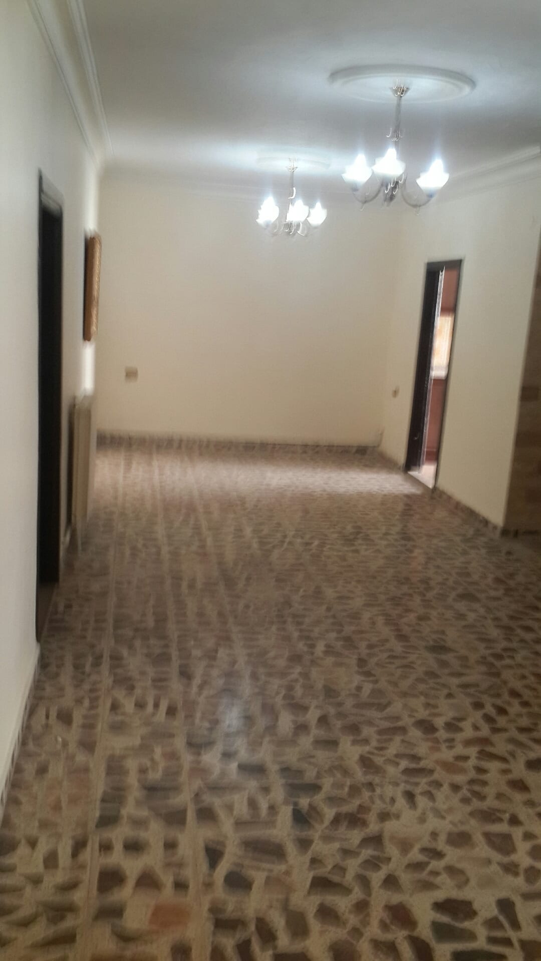 شقه فارغه للايجار المدينه الرياضيه قرب مكتبه ماجد
لا تنسَ أنك شاهدت هذا الإعلان في عنكبوت
3نو...