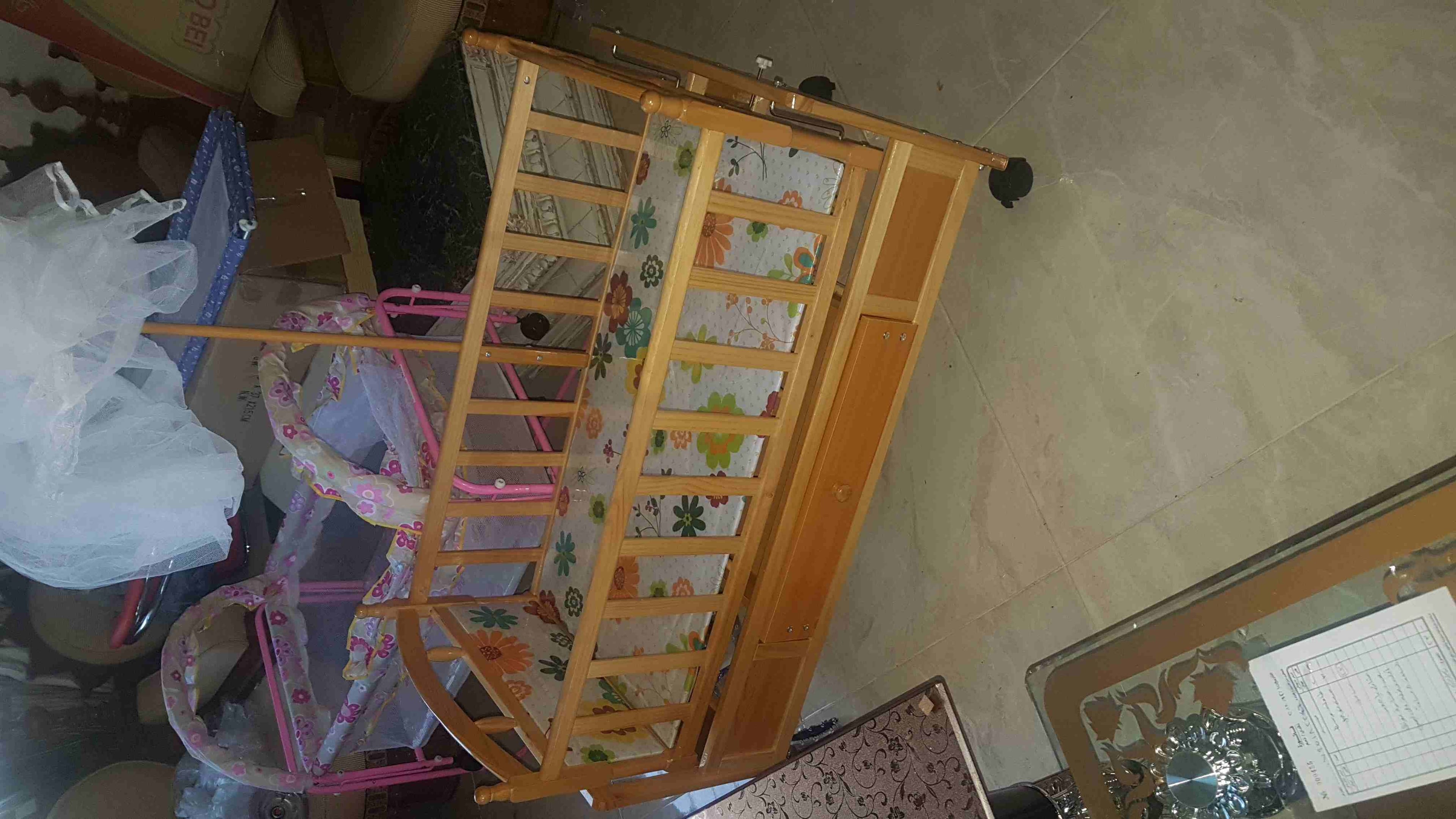 تتشكيله مميزه وانيقه من تخوت الاطفال ....خشب وحديد .
لا تنسَ أنك شاهدت هذا الإعلان في عنكبوت
لكل...