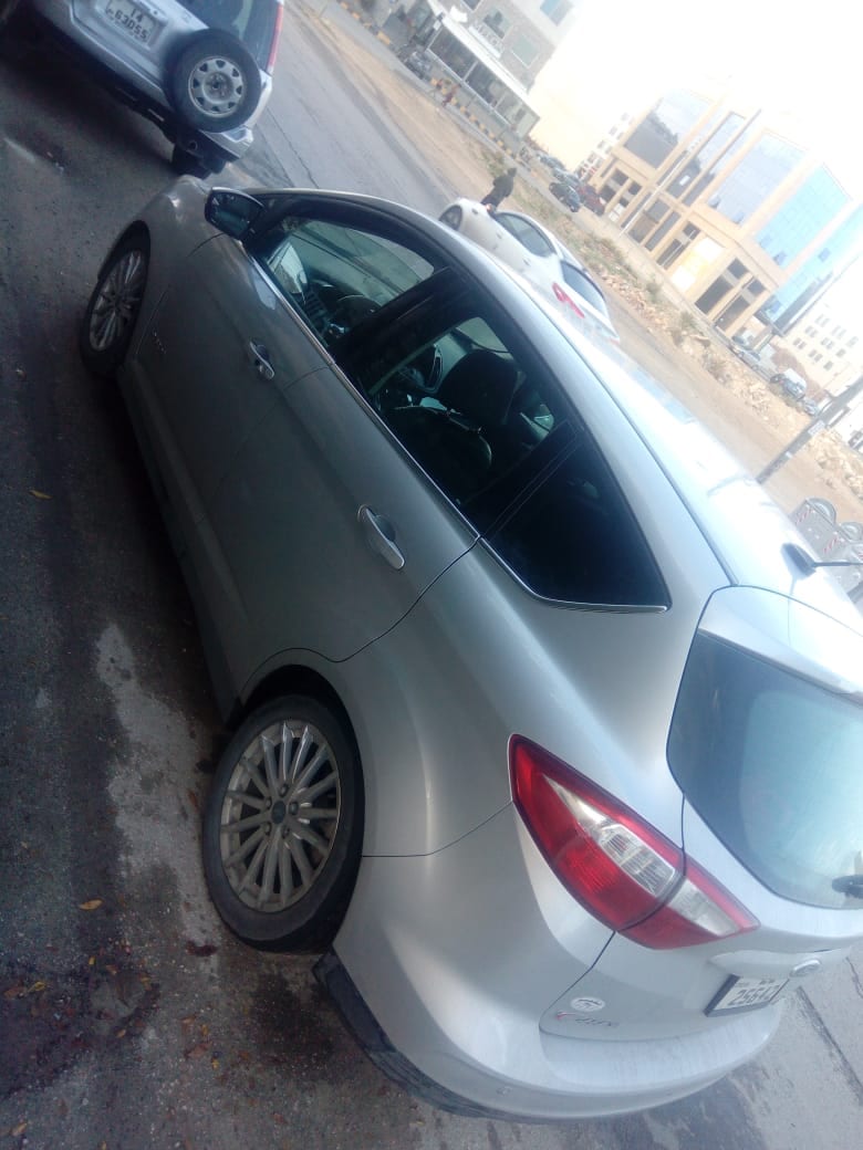 ford c max 2013
لا تنسَ أنك شاهدت هذا الإعلان في عنكبوت
فورد سي ماكس 2013
فل كاااامل
عدا البا...