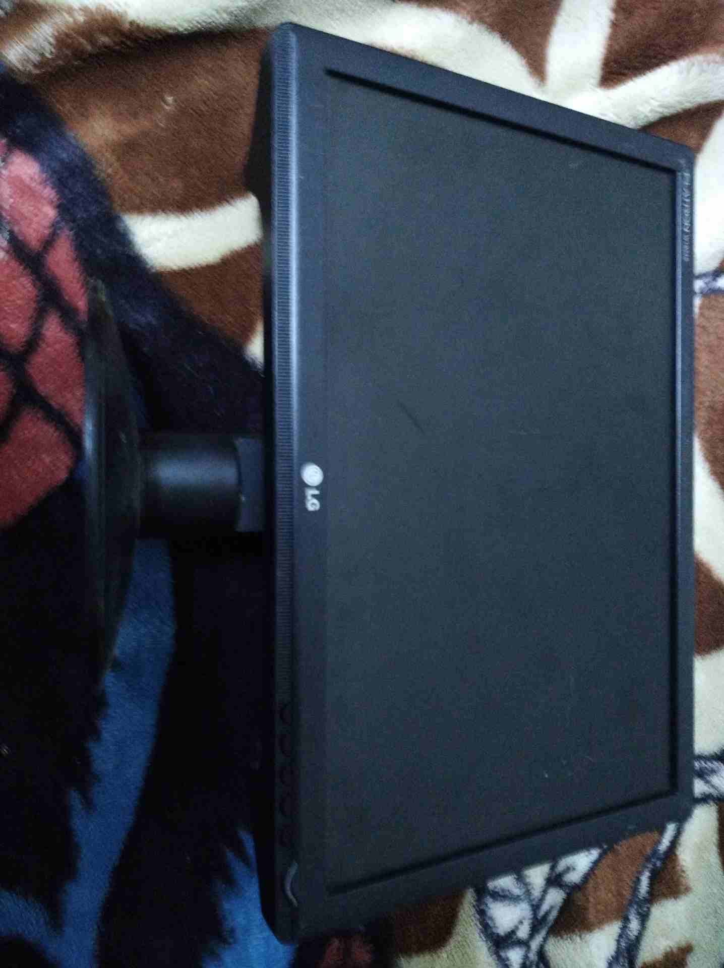 شاشه LG للبيع
لا تنسَ أنك شاهدت هذا الإعلان في عنكبوت
شاشه للبيع مع سلاكها هارديسك wd blue
للت...