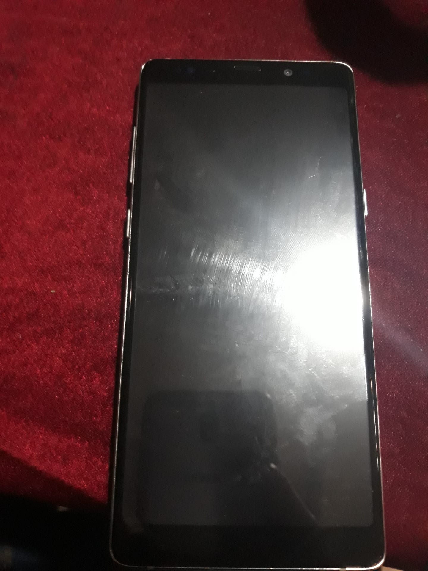 نوت 9 مقابل التفاوض
لا تنسَ أنك شاهدت هذا الإعلان في عنكبوت
جهاز جديد بجنن ومستعجل وسعرو طري...