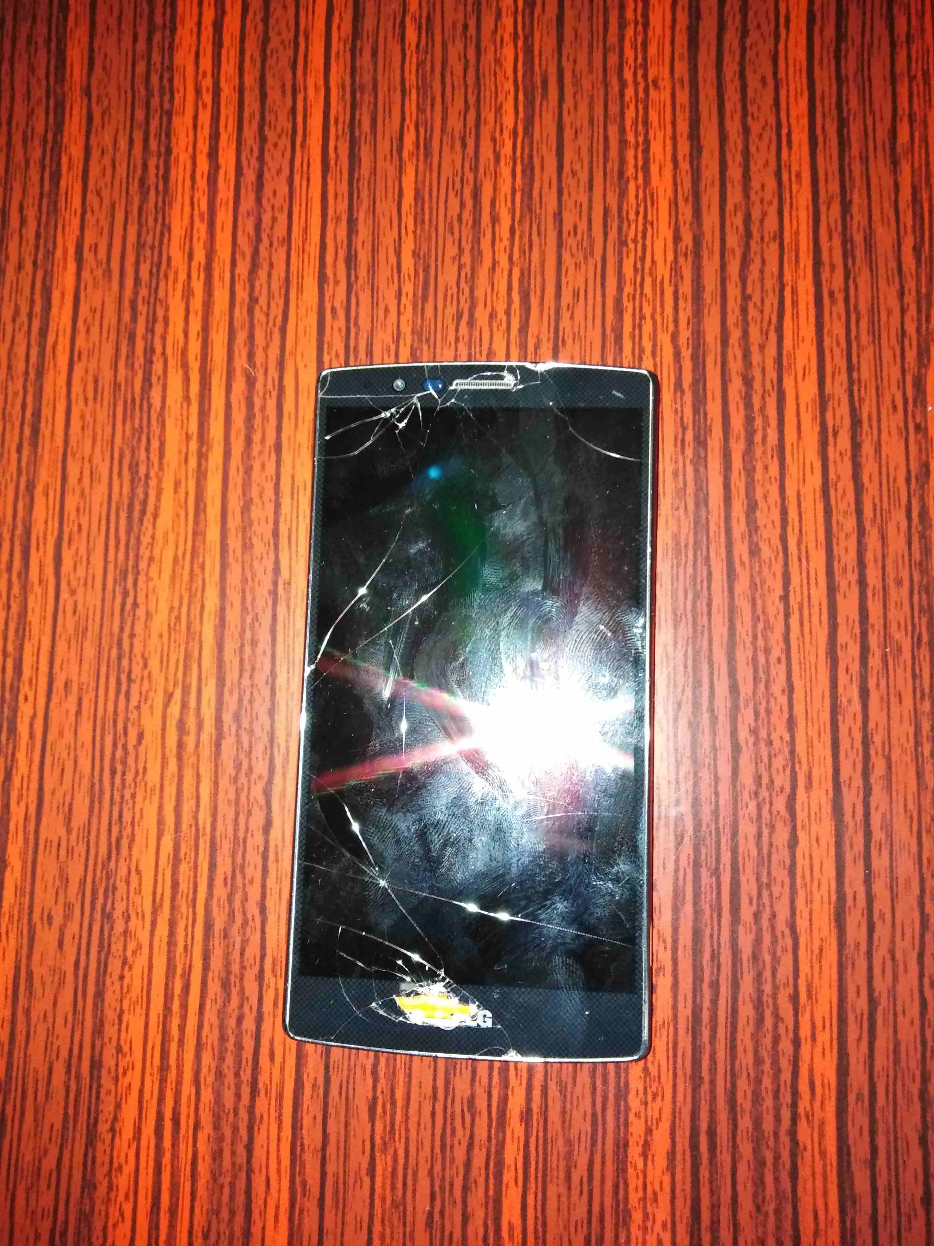 تلفون LG g4 للبيع
لا تنسَ أنك شاهدت هذا الإعلان في عنكبوت
تلفون شاشه مكسوره لا تعمل اما باقي القط...