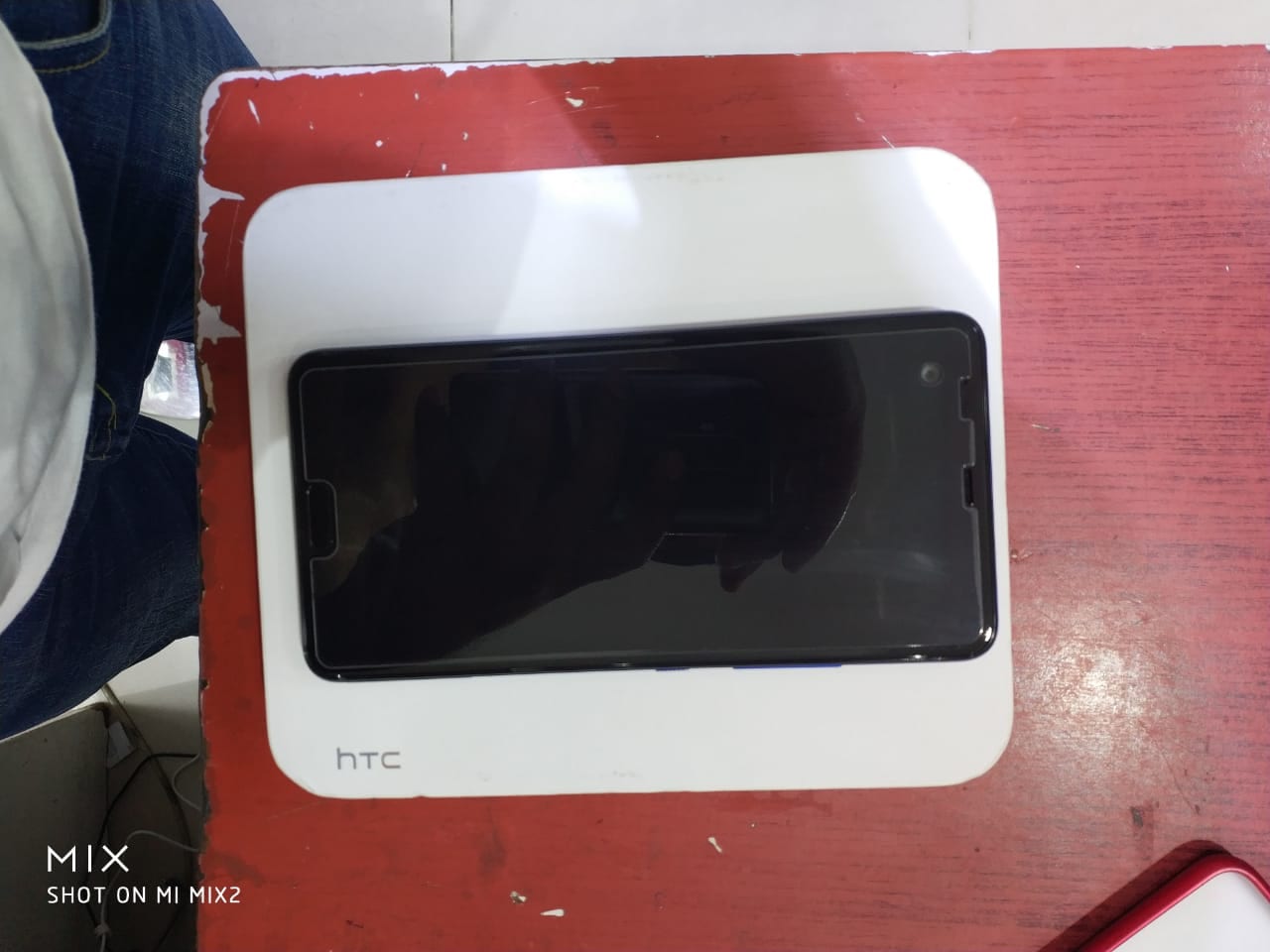htc U Ultra مستعمل أسبوعين
لا تنسَ أنك شاهدت هذا الإعلان في عنكبوت
وكاله لون أزرق كامل اغراضو...