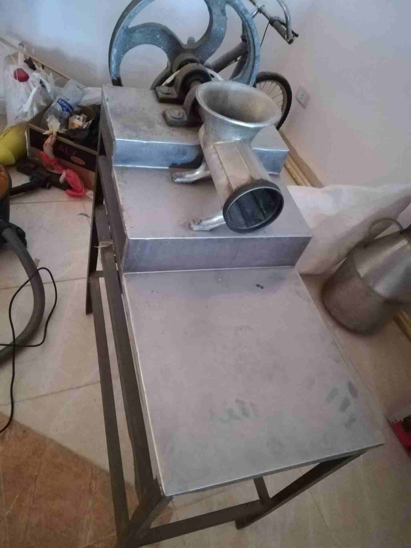 ماكينات مطعم فلافل
لا تنسَ أنك شاهدت هذا الإعلان في عنكبوت
تجهيز مطعم فلافل وحمص اجهزه مستعمله...