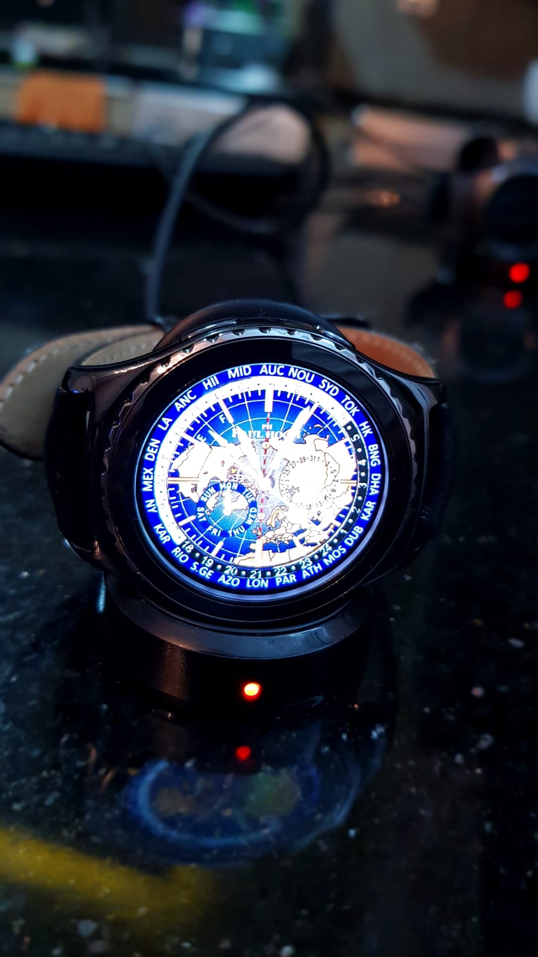 GEAR S2 CLASSIC IN EXCELLENT CONDITION
لا تنسَ أنك شاهدت هذا الإعلان في عنكبوت
GEAR S2 CLASSI...