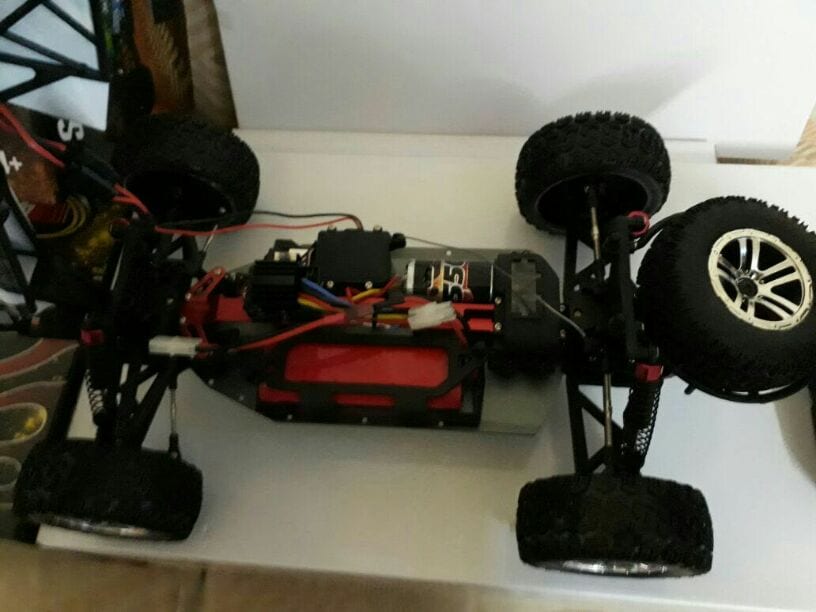 سيارة ريموت تحكم لاسلكي علي البطاريات نوع rc fs
لا تنسَ أنك شاهدت هذا الإعلان في عنكبوت
سيارة...