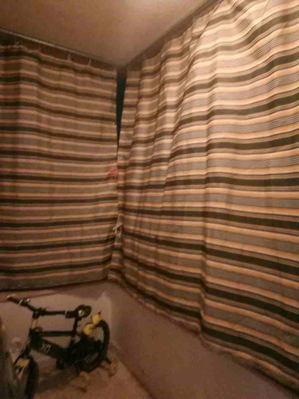 حي نزال الذراع الغربي قرب ديوان ال عمرو 0795810496
لا تنسَ أنك شاهدت هذا الإعلان في عنكبوت
اياد ا...