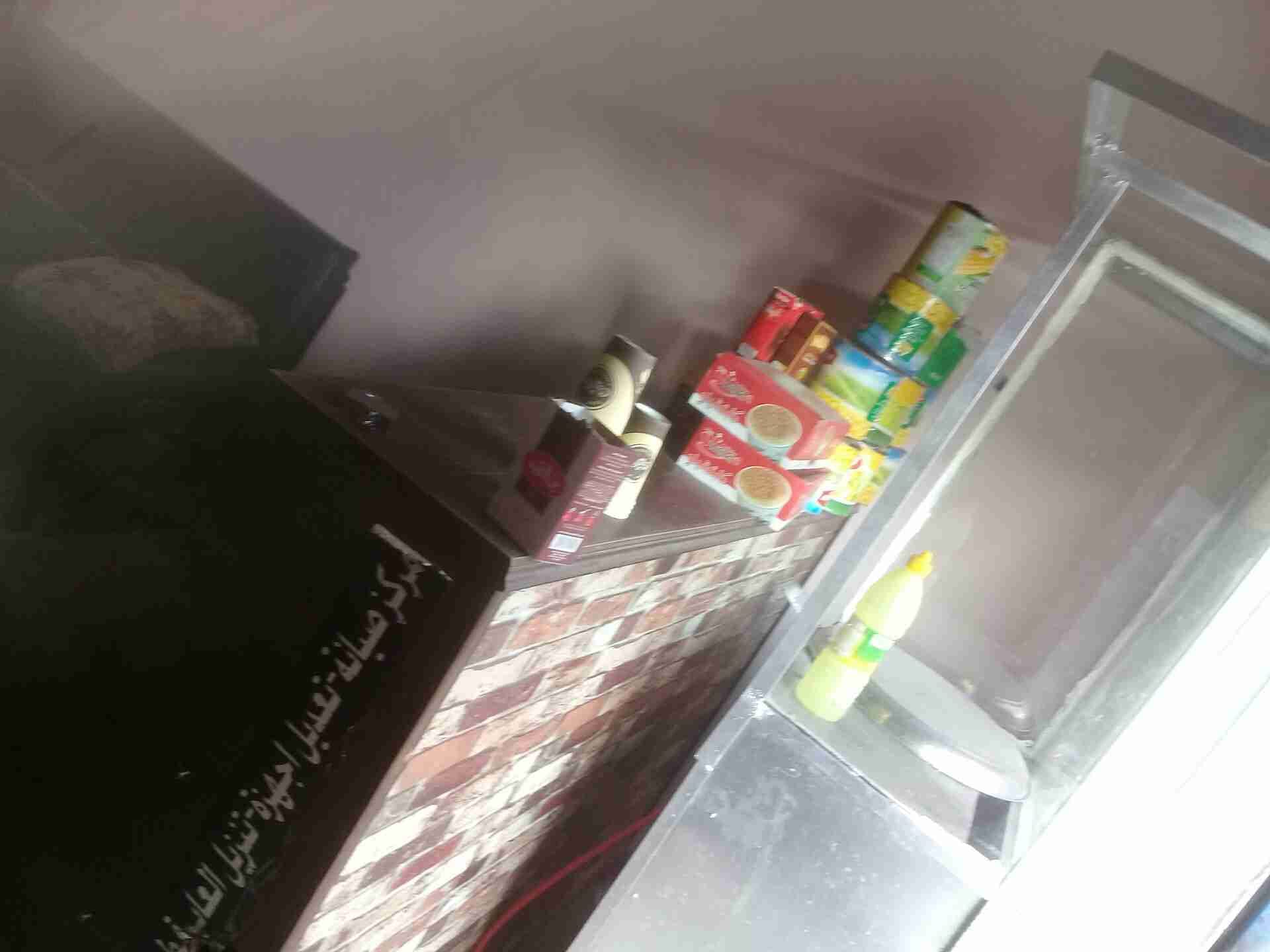 محل بلاستيشن للبيع
لا تنسَ أنك شاهدت هذا الإعلان في عنكبوت
كامل عدته...