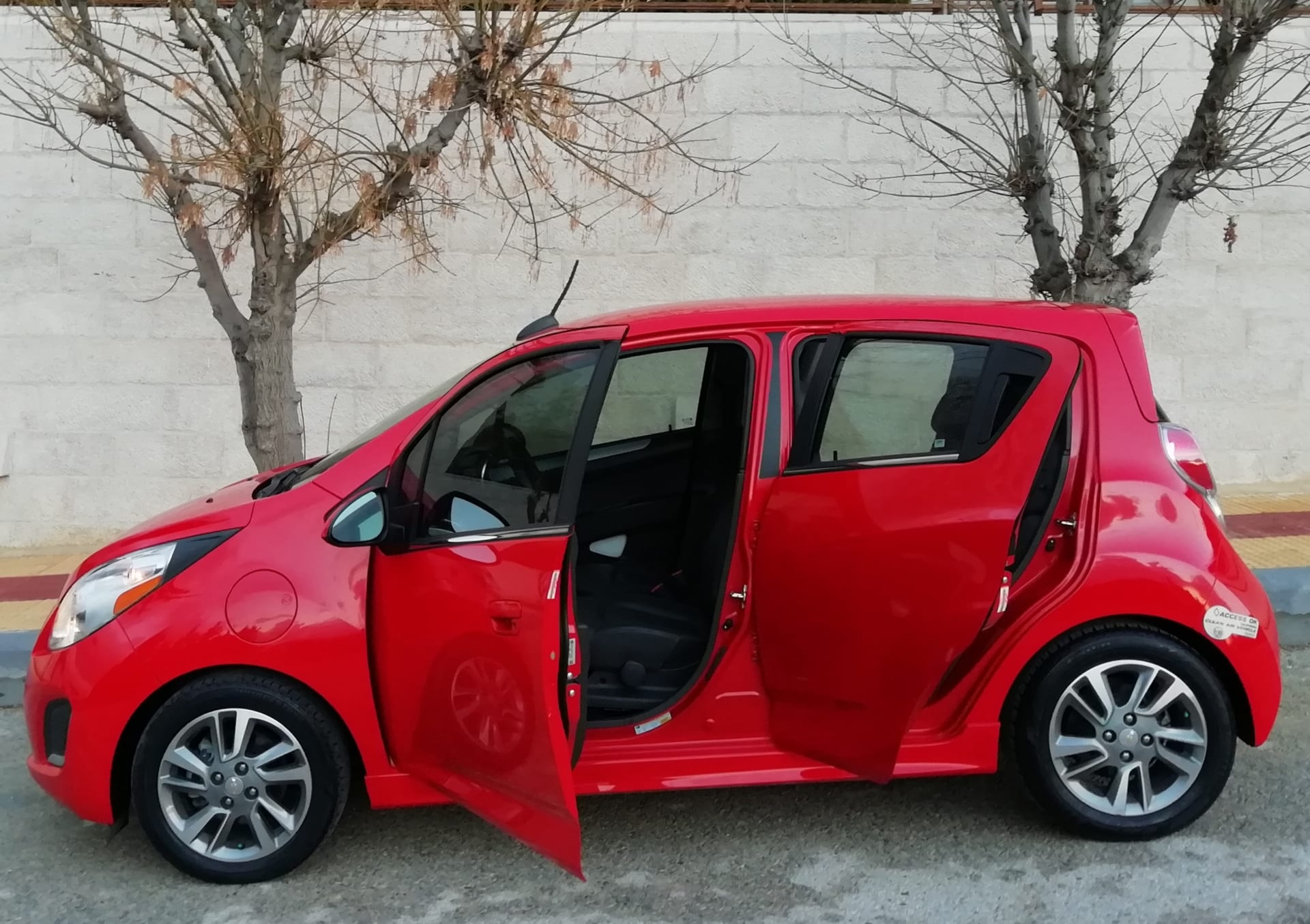 شيفروليه سبارك EV كهرباء 2015 مدخلين
لا تنسَ أنك شاهدت هذا الإعلان في عنكبوت
Chevrolet Spark...