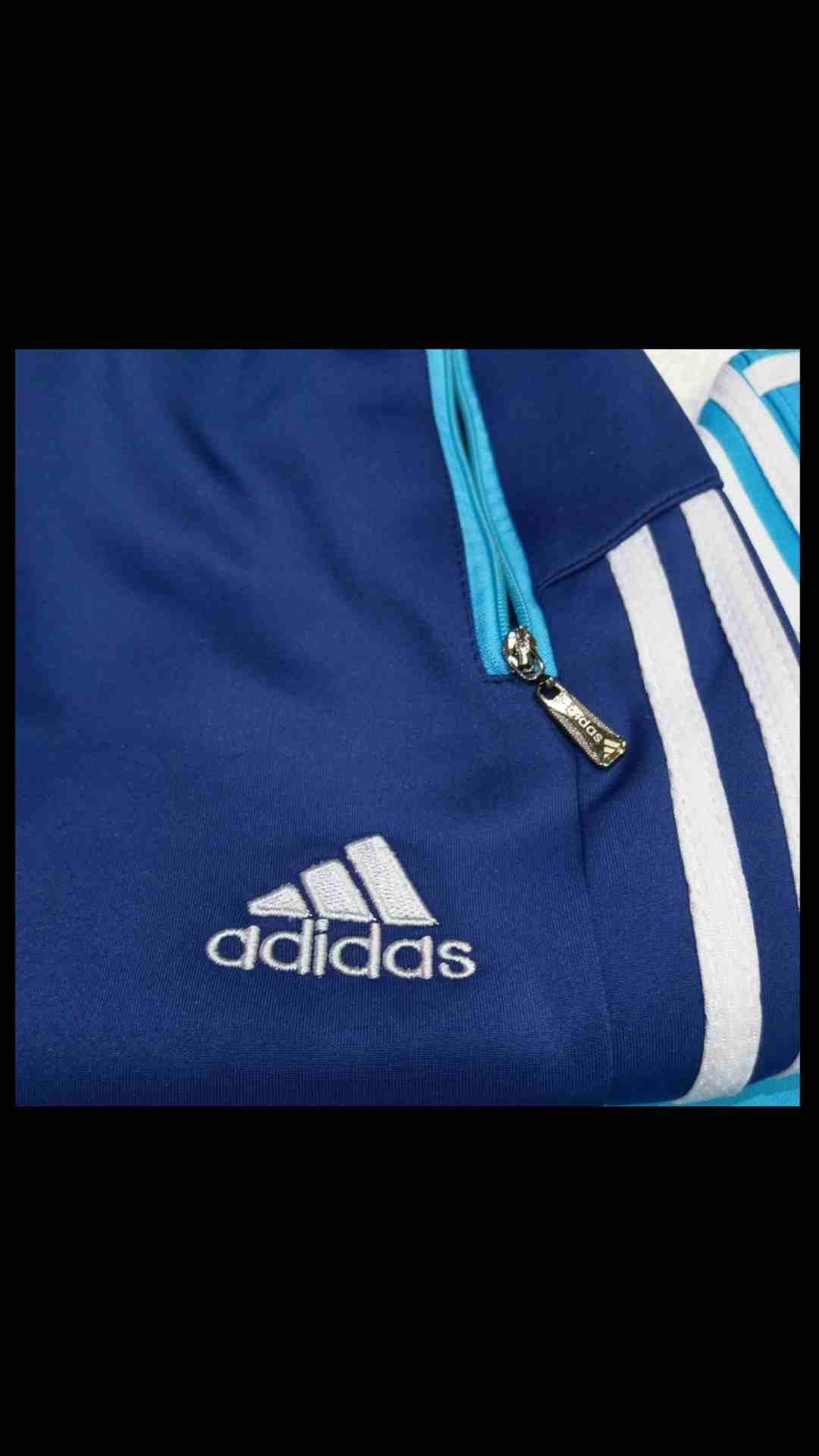 بدلات رياضية adidas
لا تنسَ أنك شاهدت هذا الإعلان في عنكبوت
جامات الاديداس كوبي ون نخب فوق الم...