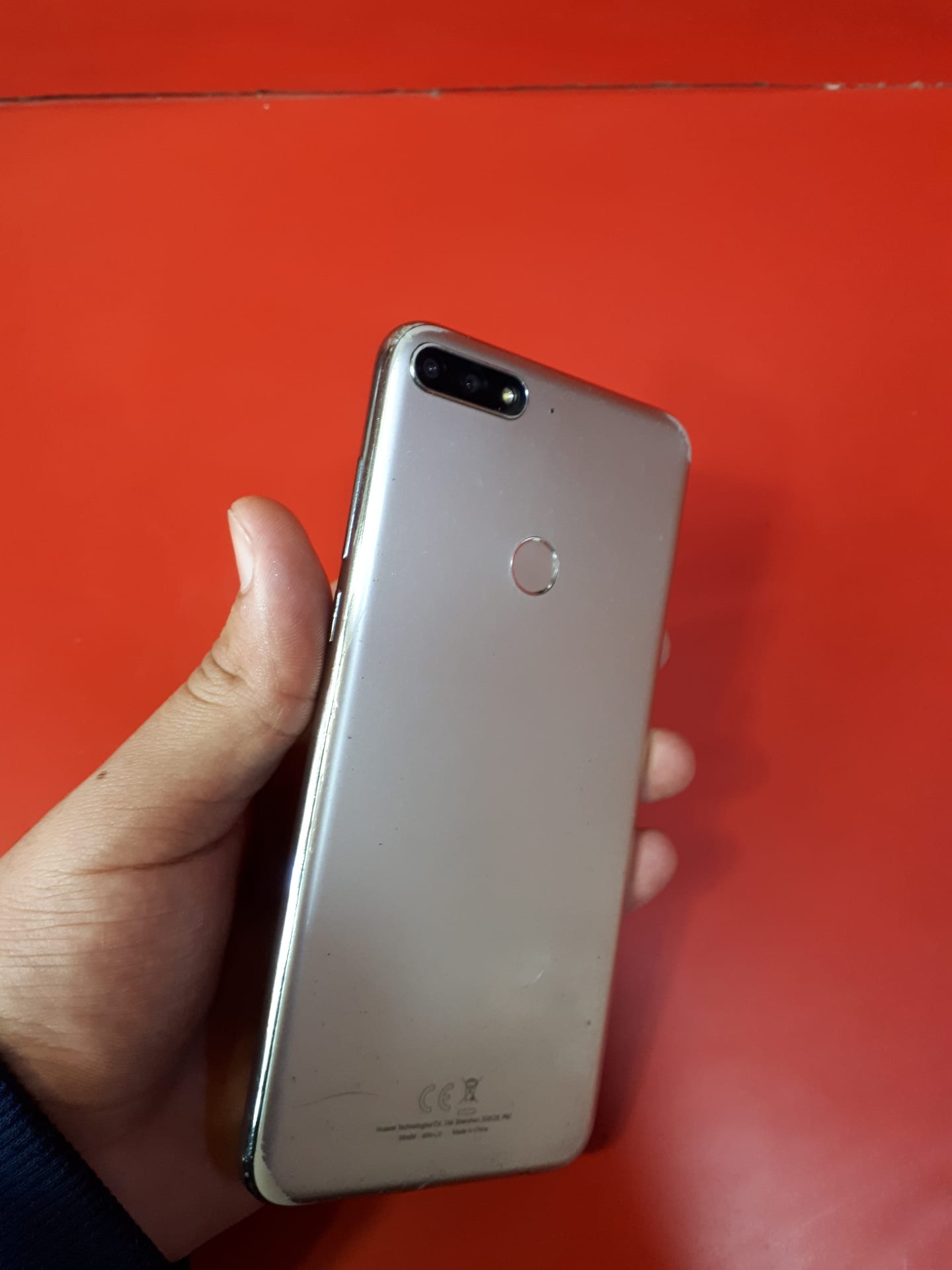 هواوي Y7 prime 2018
لا تنسَ أنك شاهدت هذا الإعلان في عنكبوت
جهاز هواوي y7 2018 وكالة لون ذهبي...