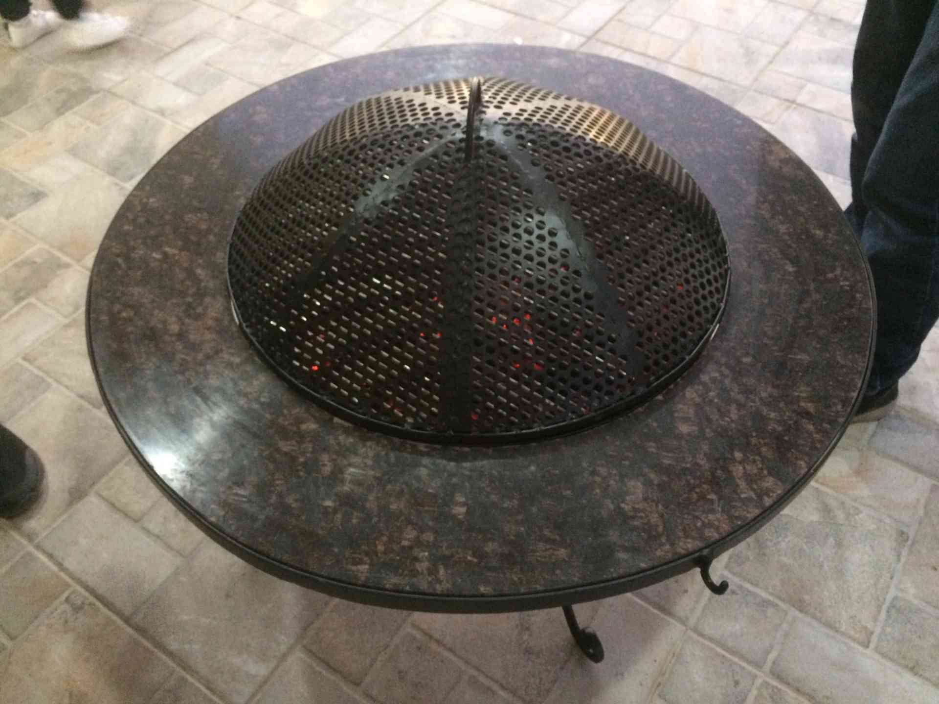 منقل للشواء مميز جدا Best grill (شوايه )
لا تنسَ أنك شاهدت هذا الإعلان في عنكبوت
منقل للشواء...