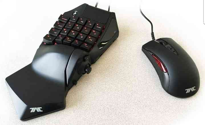 ماوس وكيبورد احترافي نوع Hori-tac ps4 / ps3
لا تنسَ أنك شاهدت هذا الإعلان في عنكبوت
ماوس وكيب...