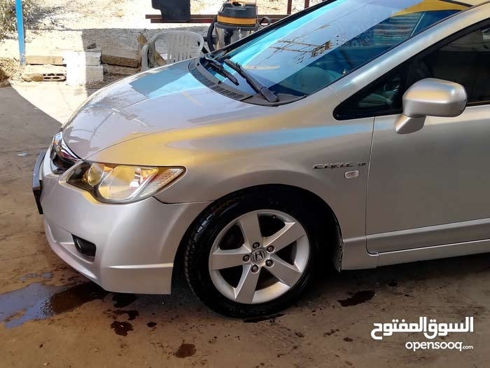 هوندا سيفيك 2008 فحص 7 جيد
لا تنسَ أنك شاهدت هذا الإعلان في عنكبوت
هوندا سيفيك 2008 بنزين اصل...