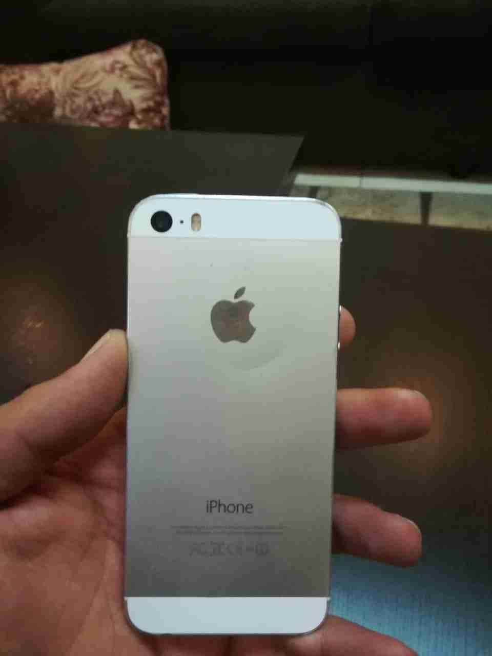 ايفون 5s وكاله مع جميع اغرضه
لا تنسَ أنك شاهدت هذا الإعلان في عنكبوت
ايفون 5s وكاله لون سلفر...