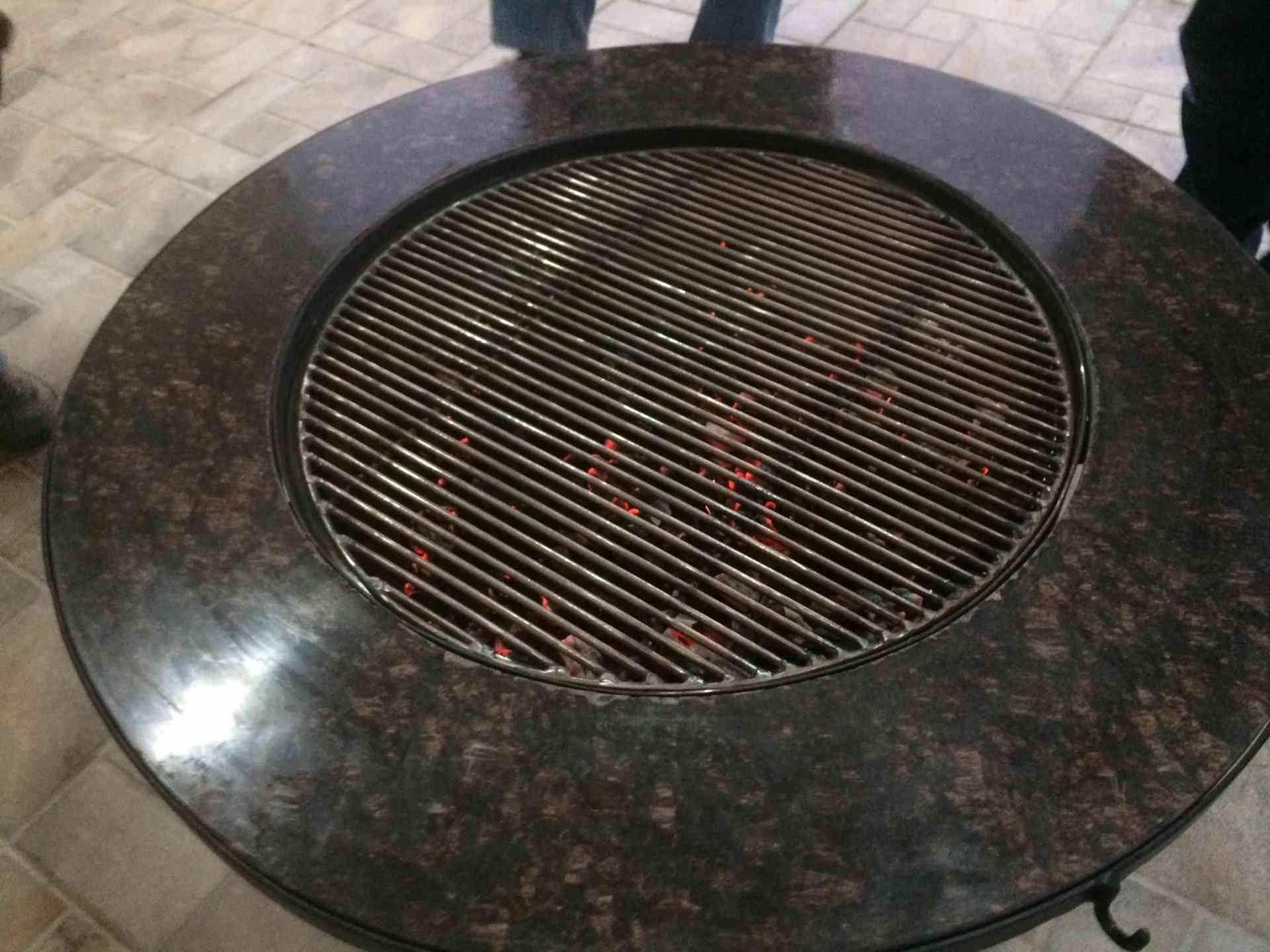 منقل للشواء مميز جدا Best grill (شوايه )
لا تنسَ أنك شاهدت هذا الإعلان في عنكبوت
منقل للشواء...