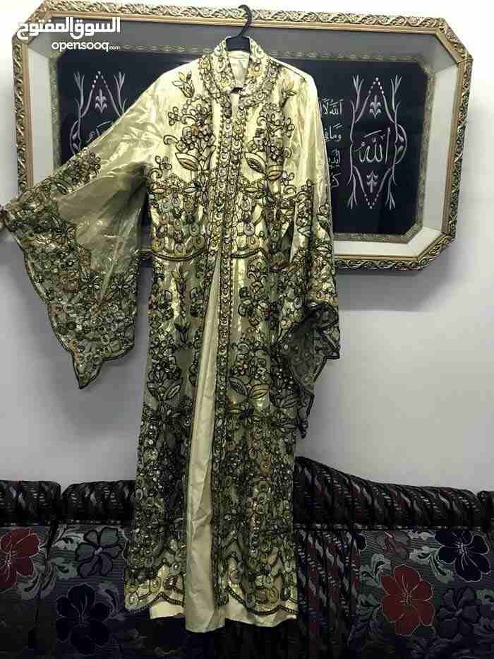 فساتين سهرة بحالة الجديد الاستخدام مرة واحدة فقطط
لا تنسَ أنك شاهدت هذا الإعلان في عنكبوت
مستعمل...