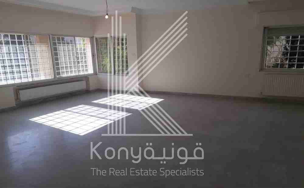 شقة للايجار في الصويفية
لا تنسَ أنك شاهدت هذا الإعلان في عنكبوت
شقة مميزة طابق اول فارغة للايجار...