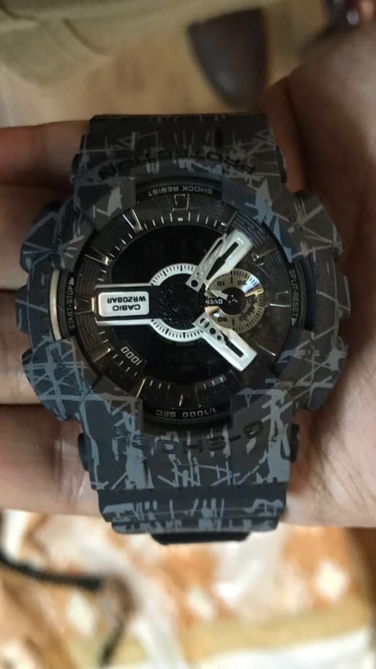G -SHOCK high Quality
لا تنسَ أنك شاهدت هذا الإعلان في عنكبوت
تشكيله من ساعات جي شوك الرياضيه...