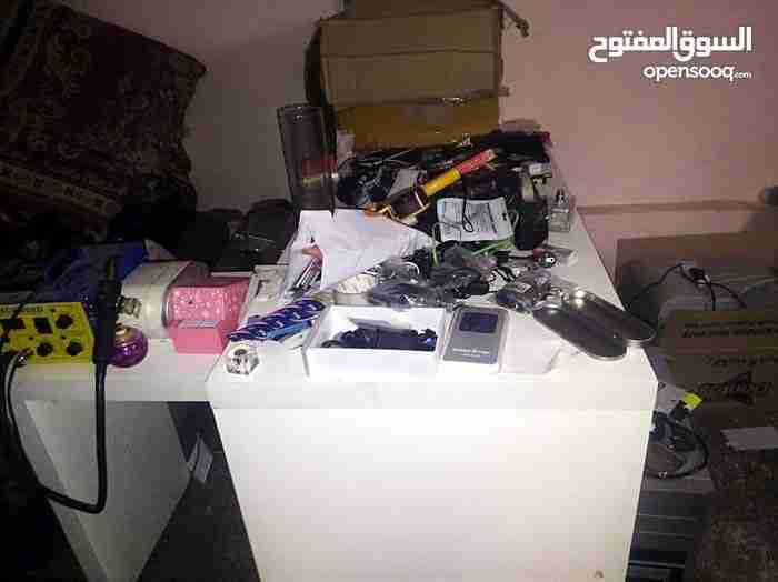 عدة محل خلويات كامله مع عدة صيانه وقطع صيانه محل متكامل العرض اليوم فقط
لا تنسَ أنك شاهدت هذا الإعلان في عنكبوت...