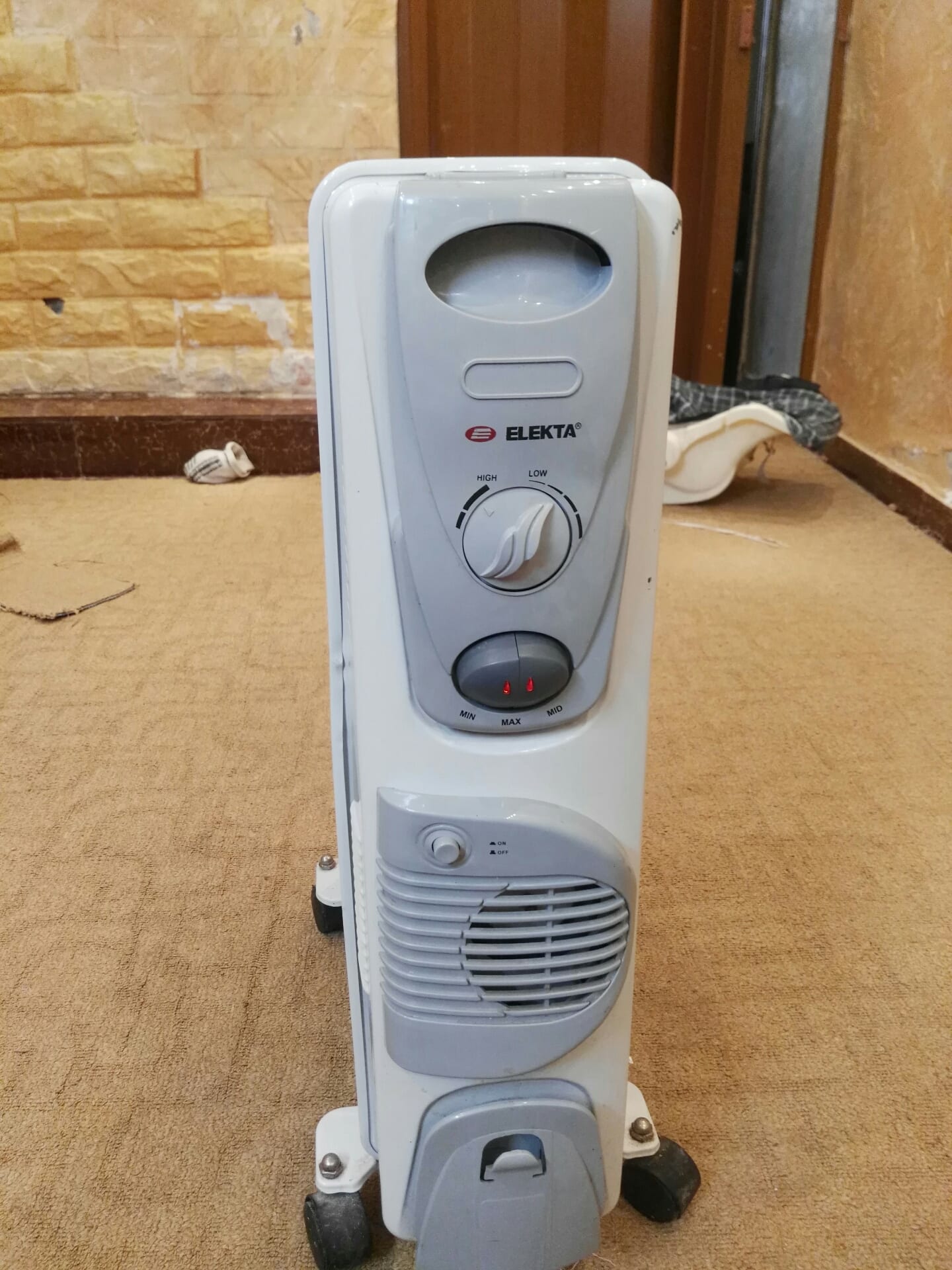 صوبه بويلر كهرباء مع مروحه ودرجات حراره بحاله الوكاله
لا تنسَ أنك شاهدت هذا الإعلان في عنكبوت...