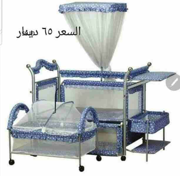 🌹🌹🌹تخوت بيبي (نخب أول حديد) مكون من تختين واحد كبير وتخت صغير هزاز .. معهم ناموسيات وعجال ورفوف عالجنب وبفتح من الجنب طول 110 بدون الرفوف عرض 70 ارتفاع متر متوفر باللون السلفر والمورد بسعر 65 دينا...