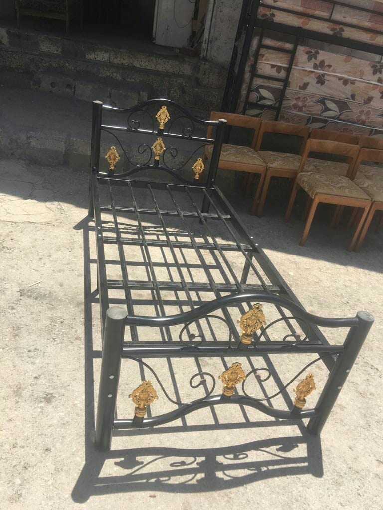 تخت مفرد حديد جديد ممتاز يتحمل اوزان
لا تنسَ أنك شاهدت هذا الإعلان في عنكبوت
تخت مفرد جديد ح...