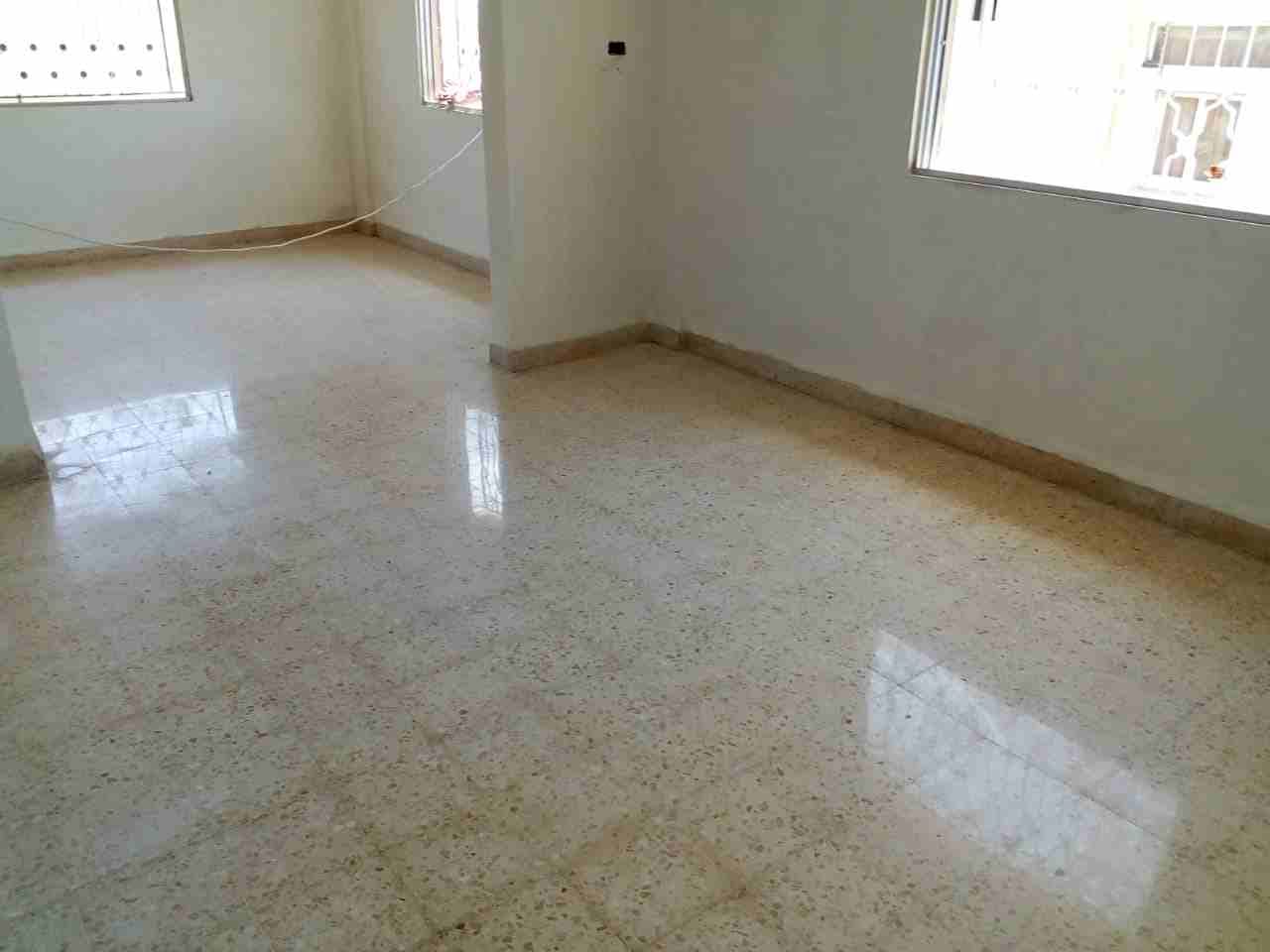 حلي بلاط 0780333980
لا تنسَ أنك شاهدت هذا الإعلان في عنكبوت
ابو عمر الخطيب لجلي جميع أنواع ا...