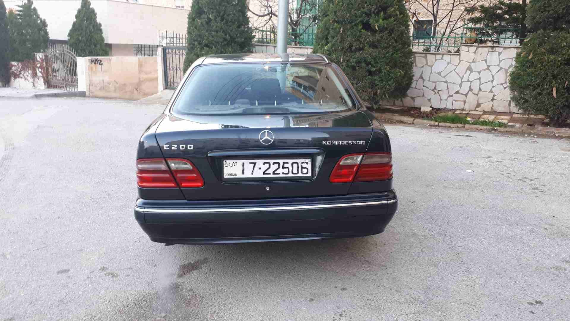 مرسيدس قرش ونص E200 موديل 2000 بحالة الوكالة تب نظافة
لا تنسَ أنك شاهدت هذا الإعلان في عنكبوت
مرس...