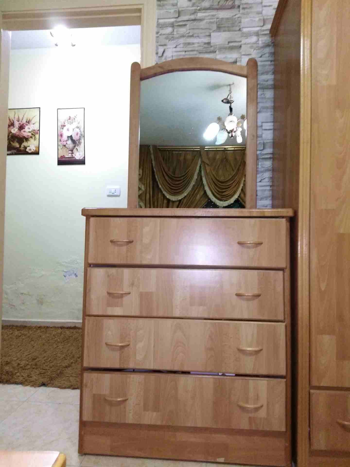 تواليت و تخت و كوميدينا
لا تنسَ أنك شاهدت هذا الإعلان في عنكبوت
تواليت و تخت و كوميدينا...