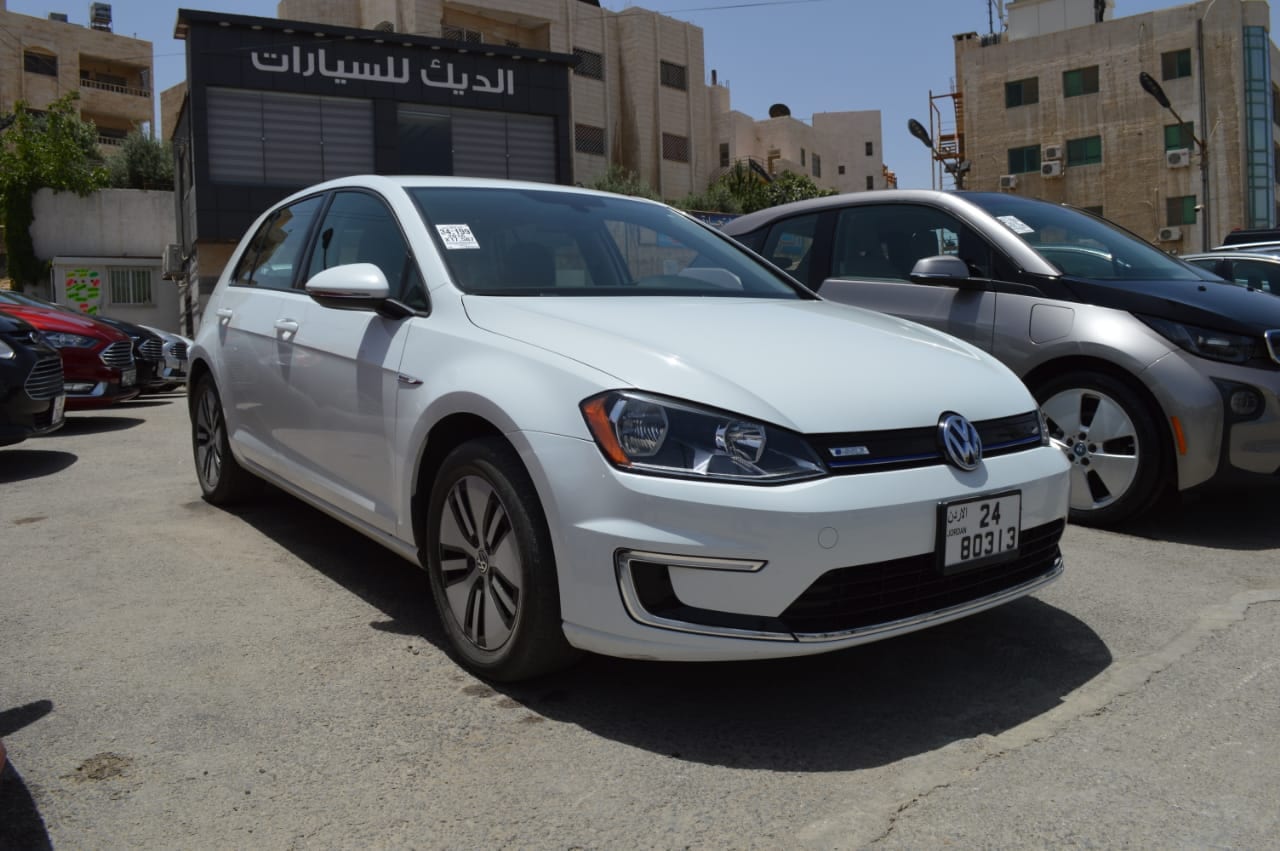 جولف e-drive صنف sel
لا تنسَ أنك شاهدت هذا الإعلان في عنكبوت
جولف 2016 e-drive عداد 19000 ميل...