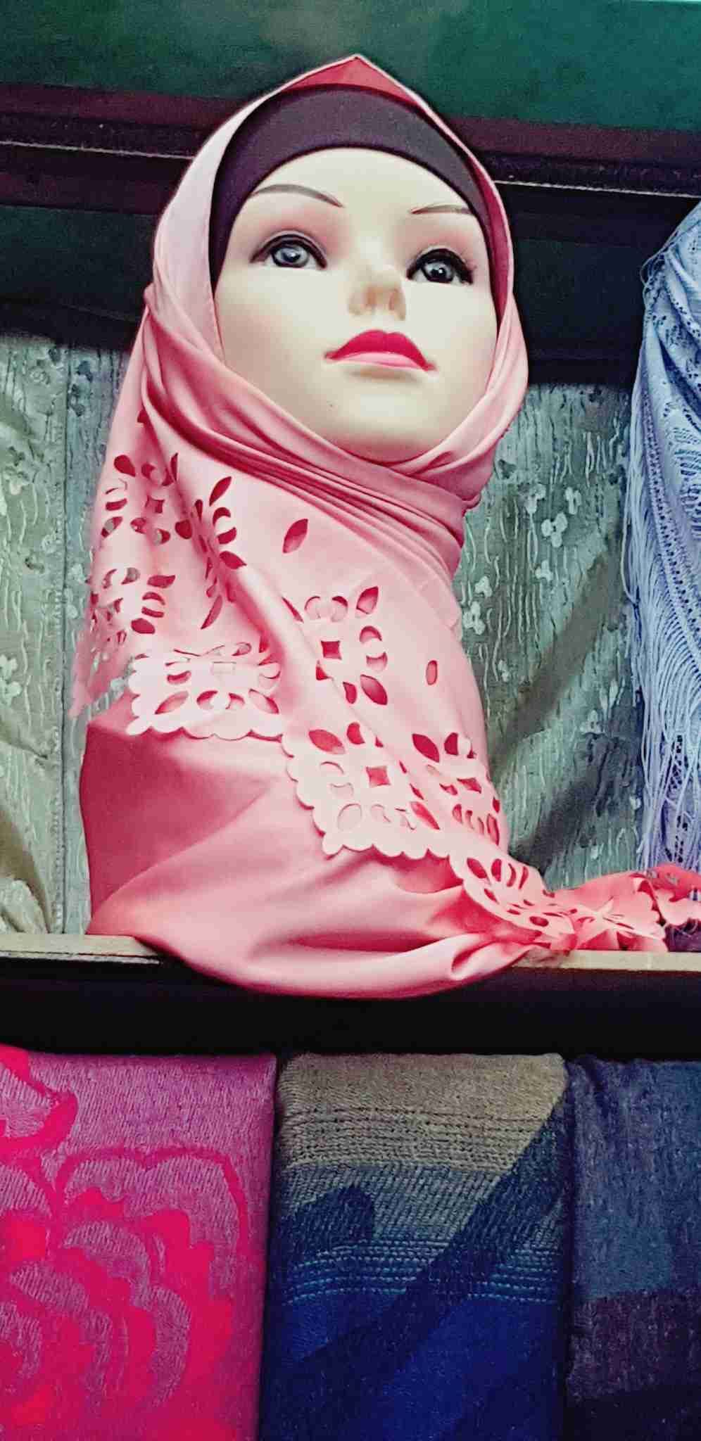 شروه شالات ستاندر بسعر حرررق
لا تنسَ أنك شاهدت هذا الإعلان في عنكبوت
شروه شالات موديلات حديثه...