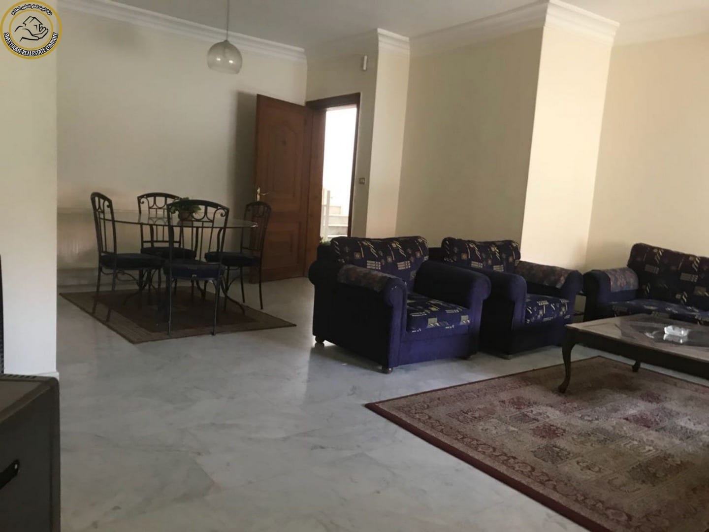 شقة مفروشة مميزة للبيع في الجاردنز طابق ثالث 135م تشطيب سوبر ديلوكس
لا تنسَ أنك شاهدت هذا الإعلان في عنكبوت...
