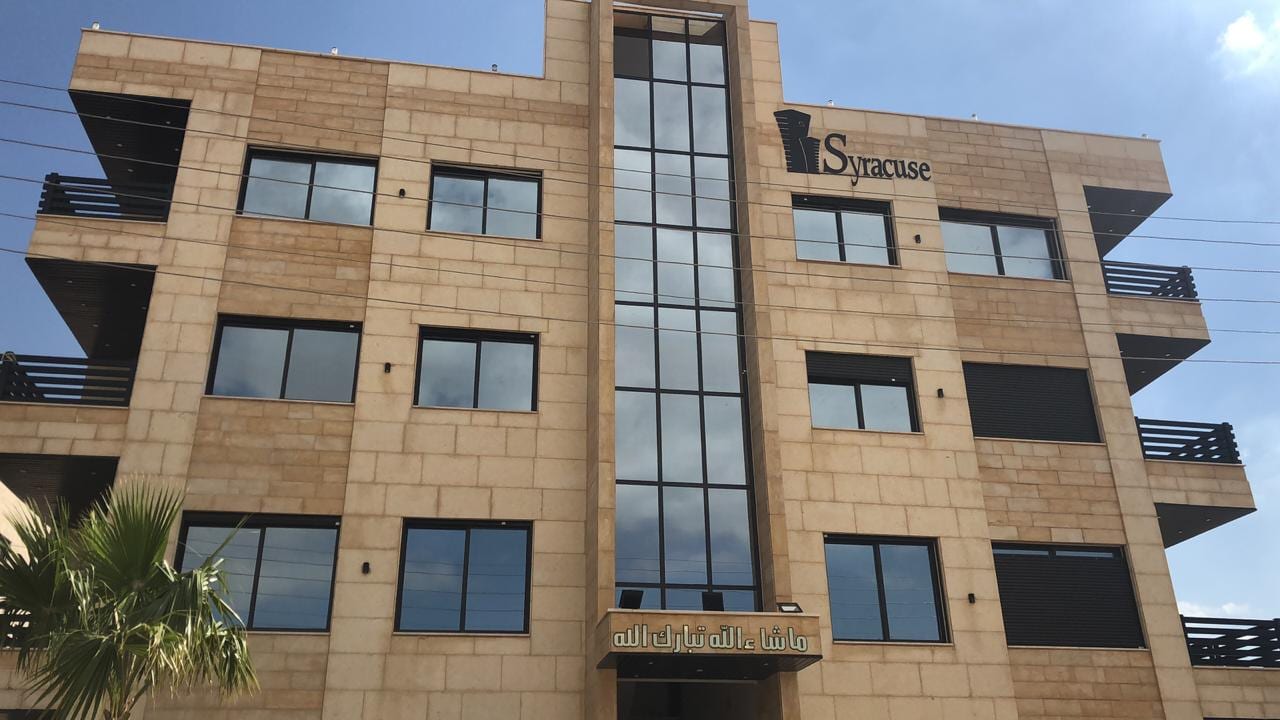 شقق فاخرة في اجمل مناطق مرج الحمام على طريق المطار
لا تنسَ أنك شاهدت هذا الإعلان في عنكبوت
شق...