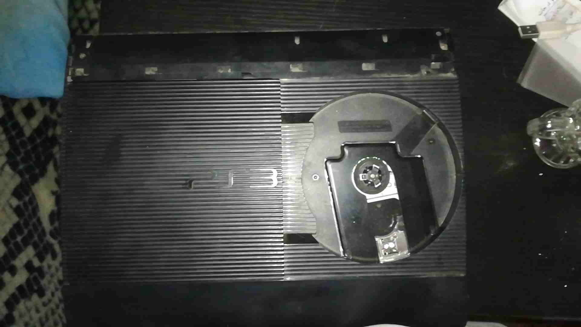 ps3 بلاي ستيشن 3 مستعمل للبيع 12gb بحاله ممتازة جدا جدا مع ثلاث سيدات
لا تنسَ أنك شاهدت هذا الإعلان في عنكبوت...