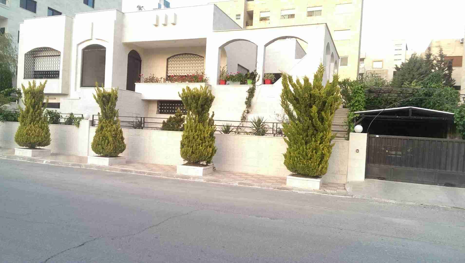 Villas is available for sale or rent in Amman
لا تنسَ أنك شاهدت هذا الإعلان في عنكبوت
Villa a...