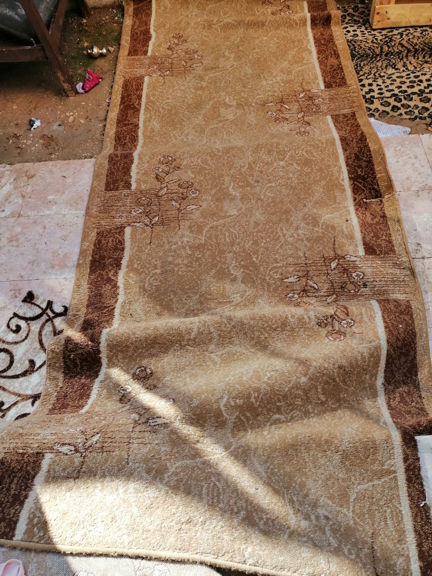 للبيع سجاده عدد 3 وموكيته وممر
لا تنسَ أنك شاهدت هذا الإعلان في عنكبوت
بحاله جيده...