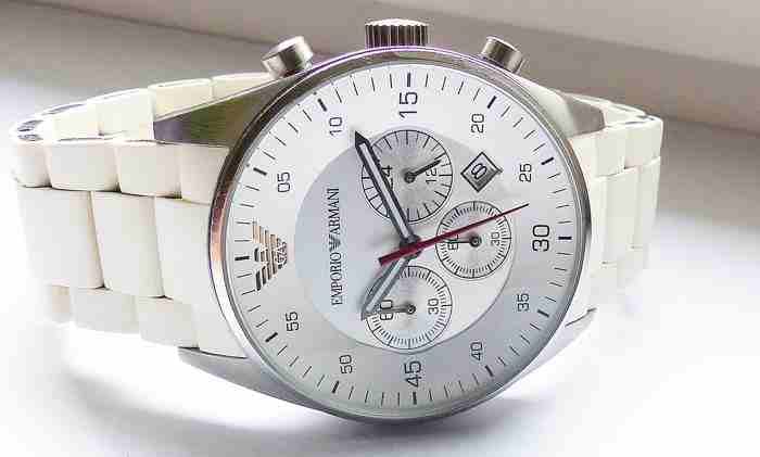 Emporio Armani Watches
لا تنسَ أنك شاهدت هذا الإعلان في عنكبوت
Silver Dial Stainless Steel White...