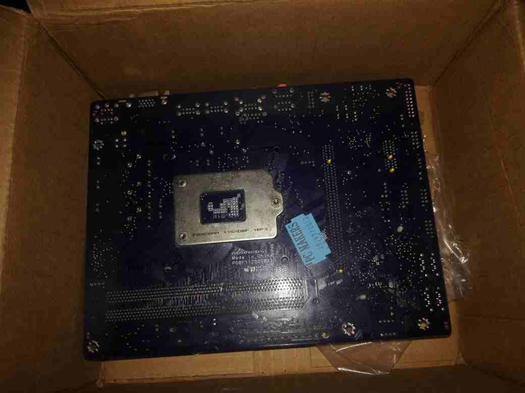 مذربورد جيل ثالث بتتحمل لحد i7-3770k
لا تنسَ أنك شاهدت هذا الإعلان في عنكبوت
للبيع مذربورد foxcon...